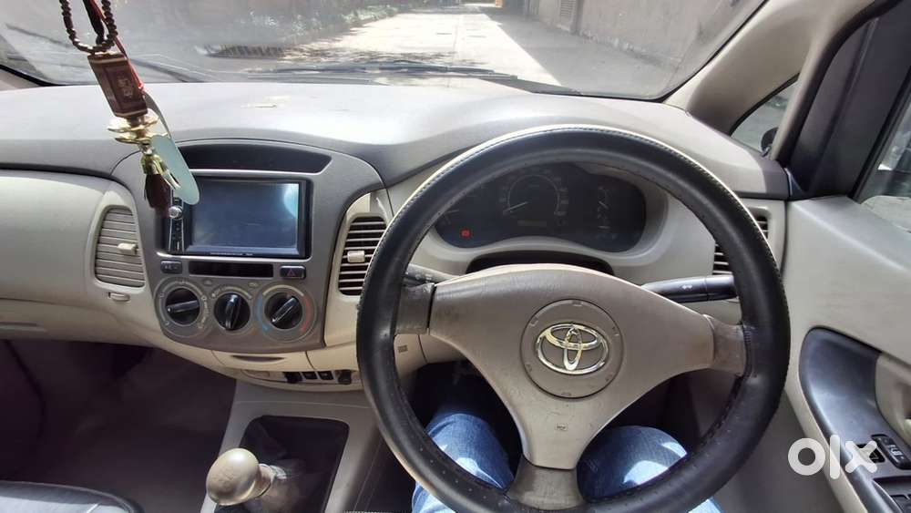 Toyota Innova Diesel 2010 Car