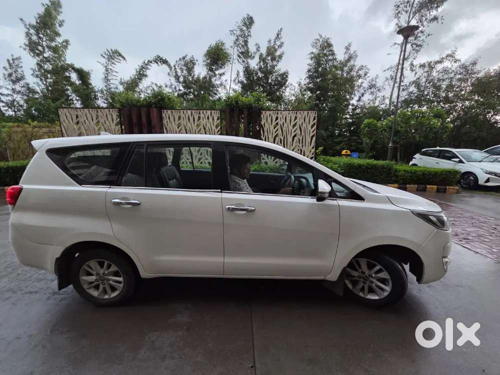 Toyota Innova Crysta 2017