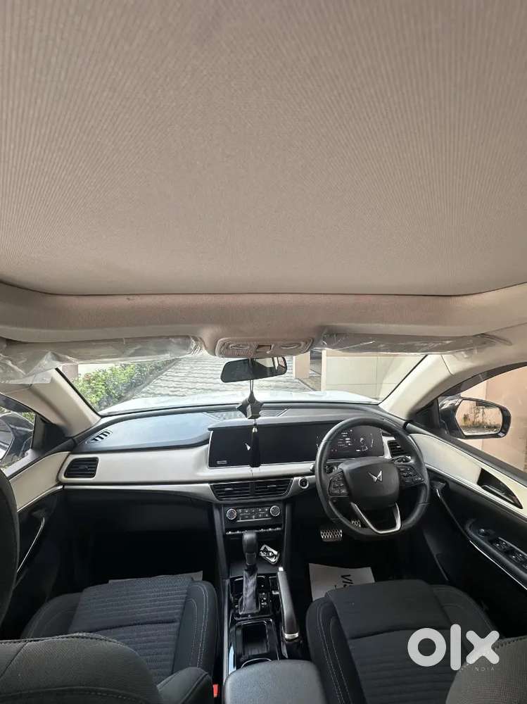 Mahindra Xuv700 Diesel 2025