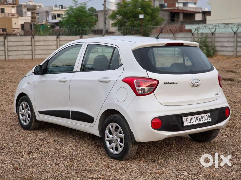 Hyundai Grand I10 Magna, 2017, Petrol