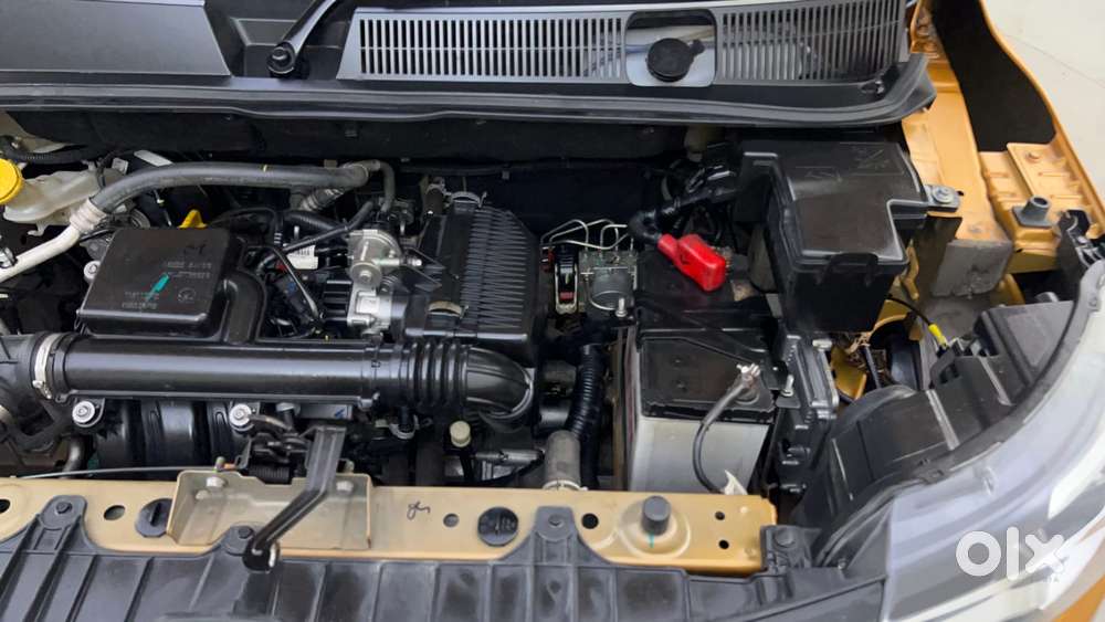 Renault Triber Rxz Easy-r Amt, 2023, Petrol
