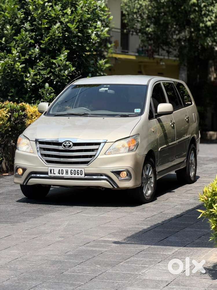 Toyota Innova 2013 Diesel Well Maintained