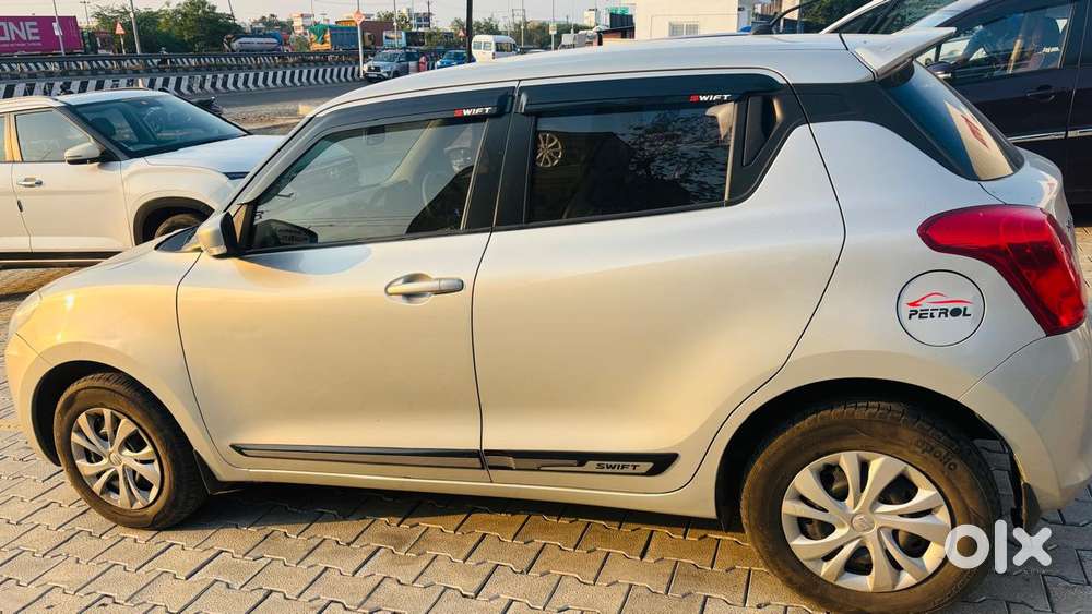 Maruti Suzuki New-gen Swift Vxi, 2021, Petrol