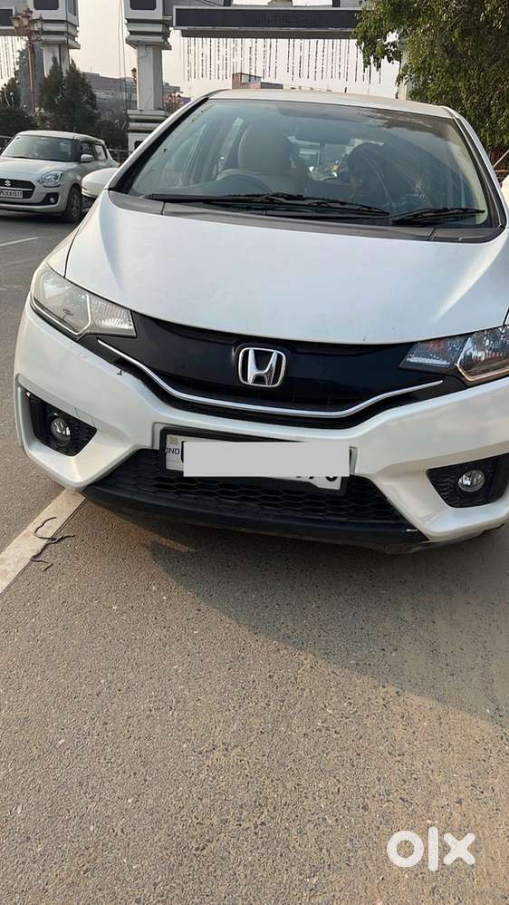Honda Jazz Petrol 2018 Better Than Maruti Swift Fronce Baleno