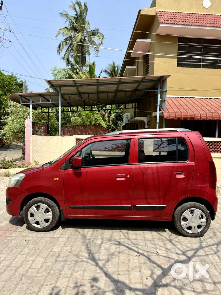 Maruti Suzuki Wagon R 1.0 Vxi Plus Amt, 2016, Petrol