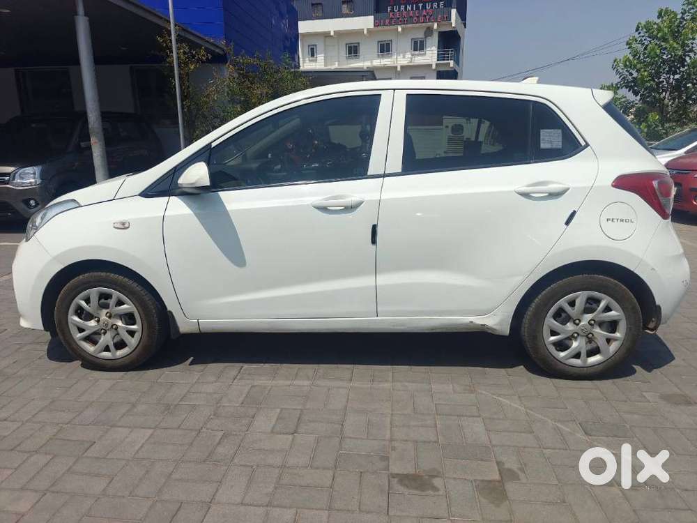 Hyundai Grand I10 1.2 Kappa Sportz (o), 2017, Petrol