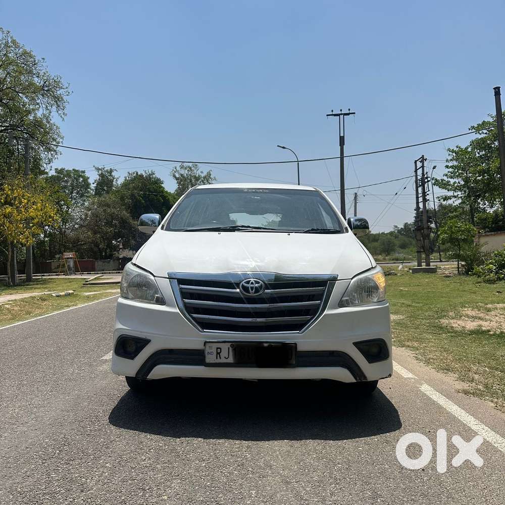 Toyota Innova 2.5 G (diesel) 7 Seater Bs Iv, 2015, Diesel