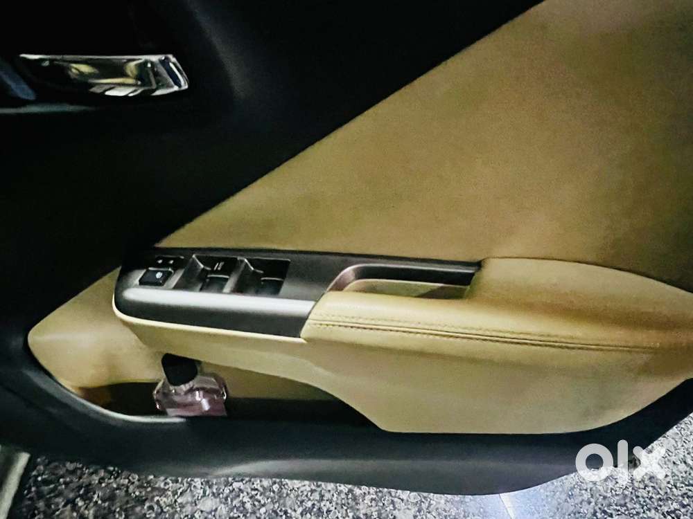 Honda City Vx Petrol 2016 Model With Sunroof
