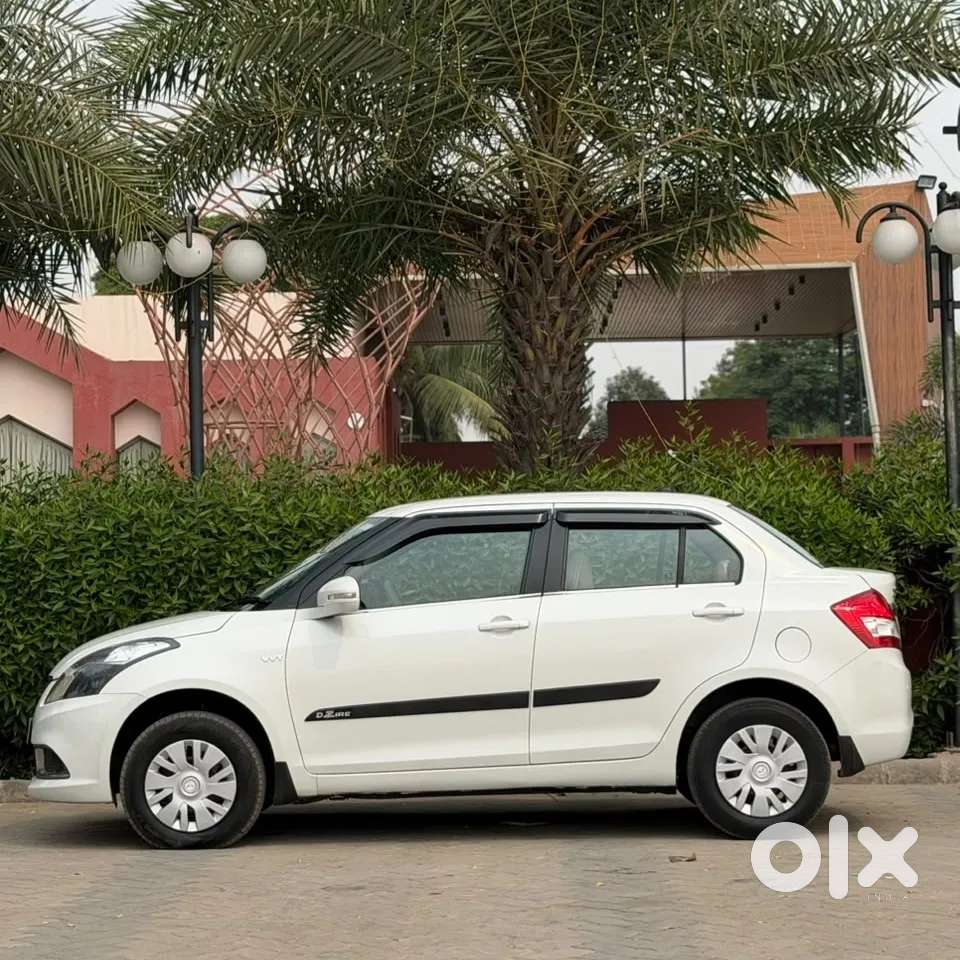 Maruti Suzuki Swift Dzire 1.3 Vxi, 2015, Petrol
