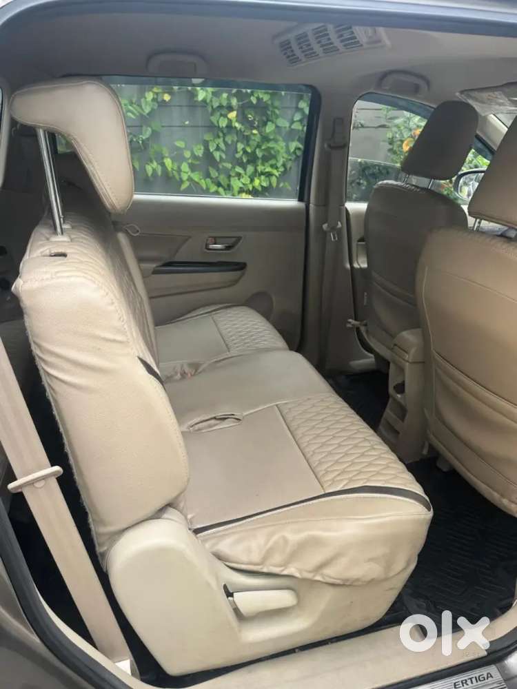 Maruti Suzuki Ertiga Zxi(o)petrol/cng 2024