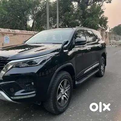 Toyota Fortuner 4x2 At 2.7 Petrol, 2022, Petrol