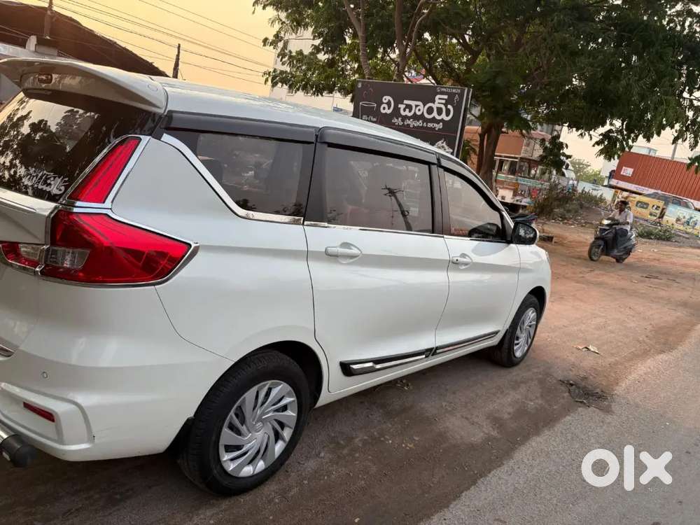 Maruti Suzuki Ertiga 2024 Cng & Hybrids Good Condition