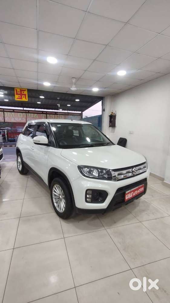 Maruti Suzuki Brezza 1.5 Zxi At Smart Hybrid, 2021, Petrol
