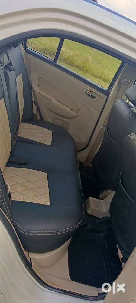 Maruti Suzuki Swift Dzire Vxi, 2012, Petrol