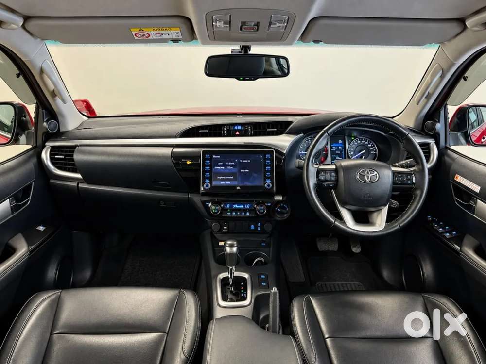 Toyota Hilux 2.8 High 4x4 Mt, 2023, Diesel