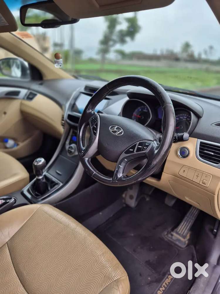 Hyundai New Elantra 2012