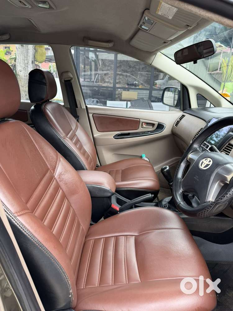 Toyota Innova 2.5 G (diesel) 7 Seater, 2016, Diesel