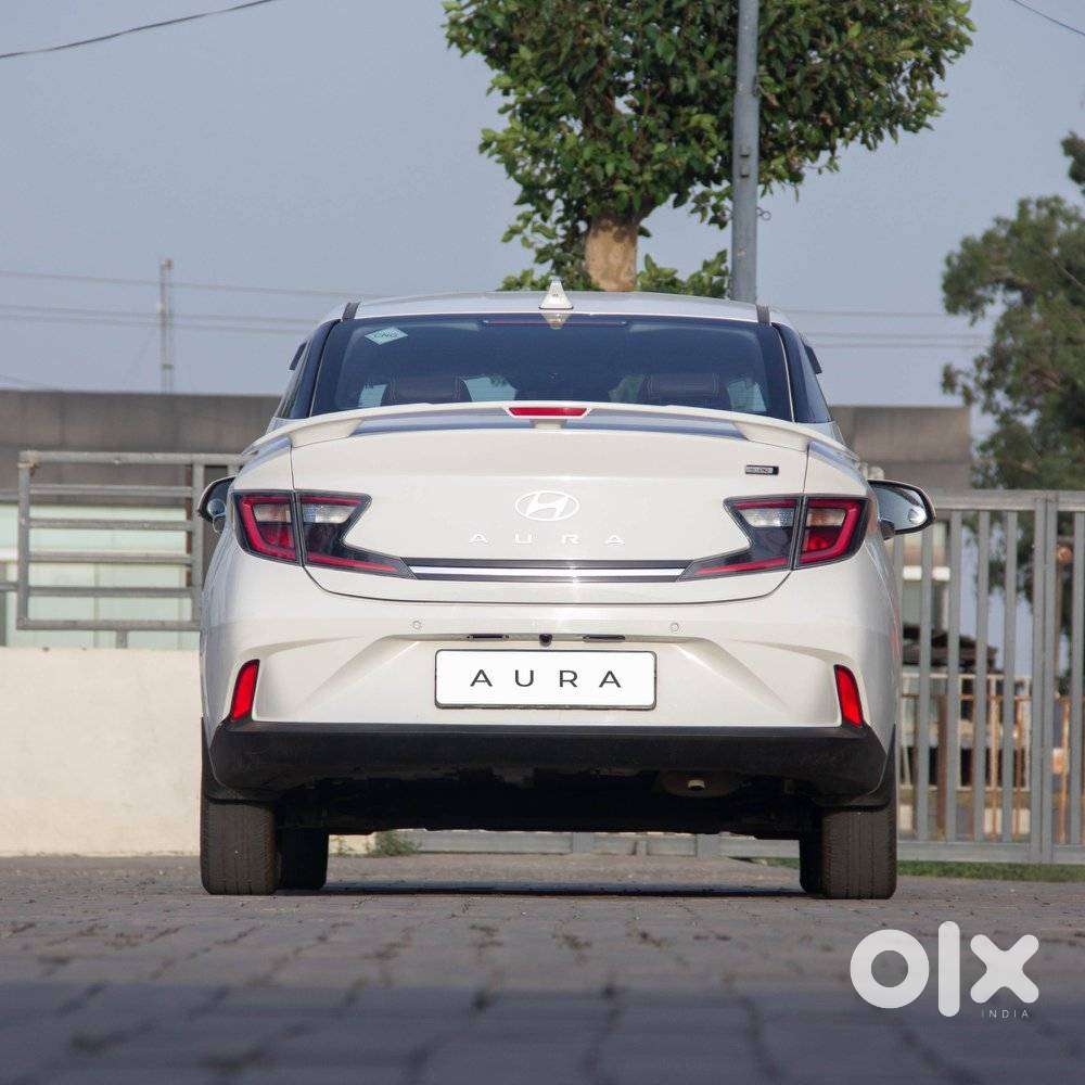 Hyundai Aura 1.2 Sx Cng, 2024, Petrol