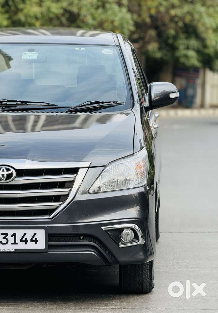 Toyota Innova 2.5 Vx 8 Str Bs-iii, 2015, Diesel