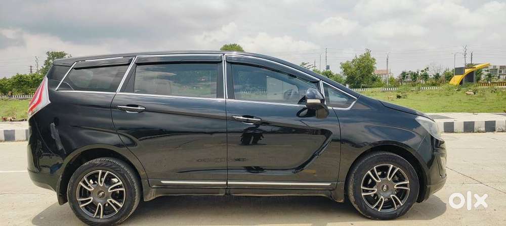 Mahindra Marazzo M8, 2019, Diesel