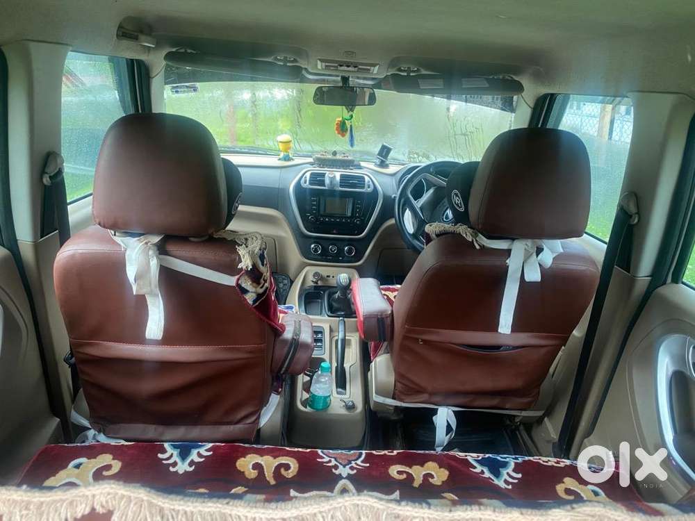 Mahindra Tuv 300 2015 Diesel Well Maintained