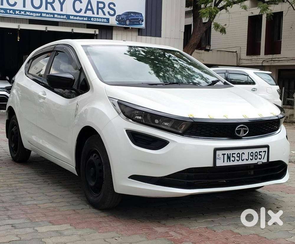 Tata Altroz 1.2 Xe, 2021, Petrol