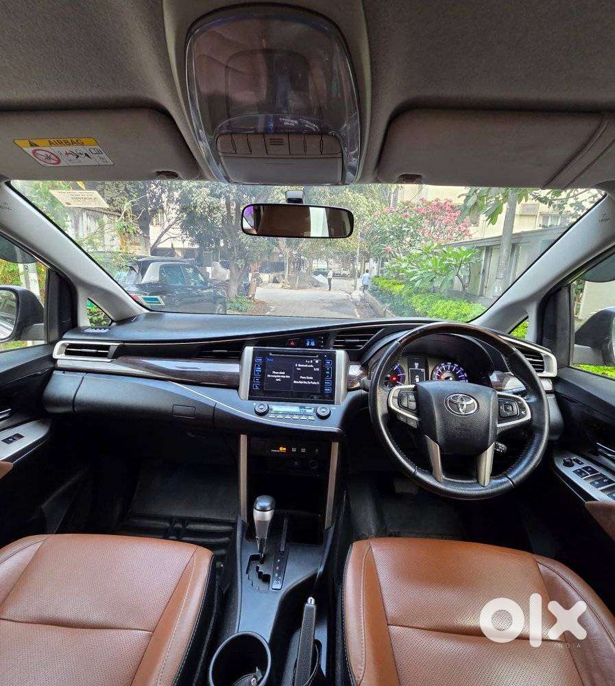Toyota Innova Crysta 2.8 Gx Automatic 8 Str, 2019, Petrol
