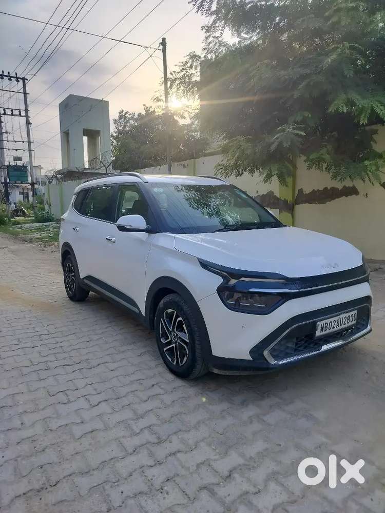 Kia Carens Diesel At 2023 Luxury Plus