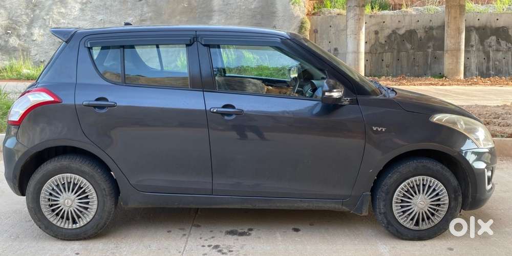 Maruti Suzuki Swift Vxi 2017