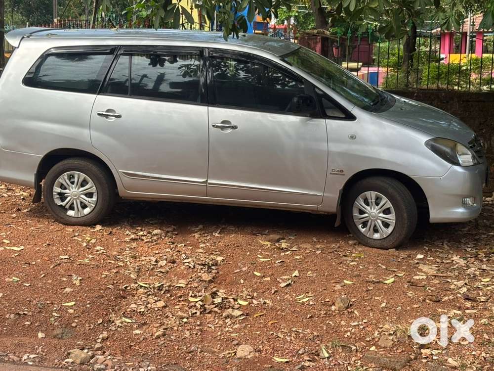Toyota Innova 2011 Diesel Well Maintained