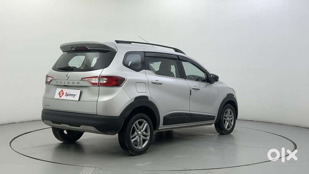 Renault Triber Rxz, 2023, Petrol