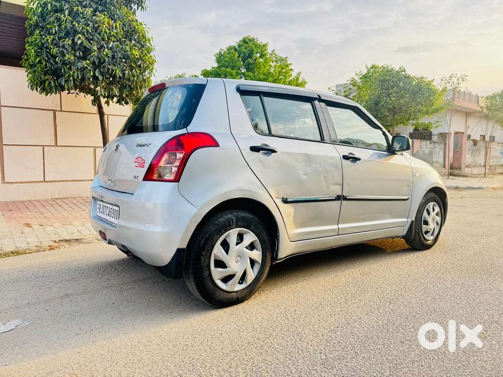 Maruti Suzuki Swift Vvt Zxi, 2010, Petrol