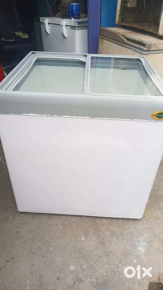 WESTERN 150 L MILK COOLER GOOD WORKING CONDITION