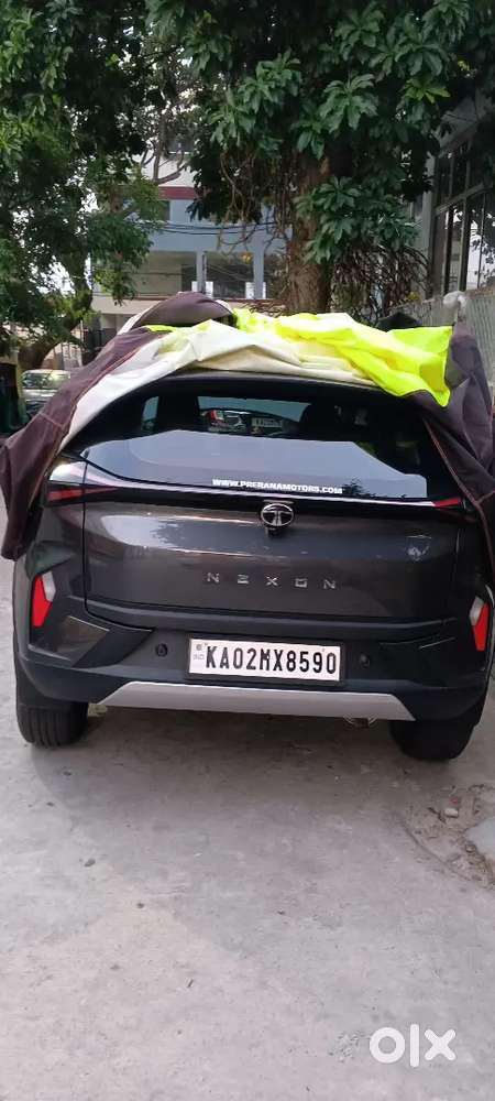 Tata Nexon Petrol Automatic 2026