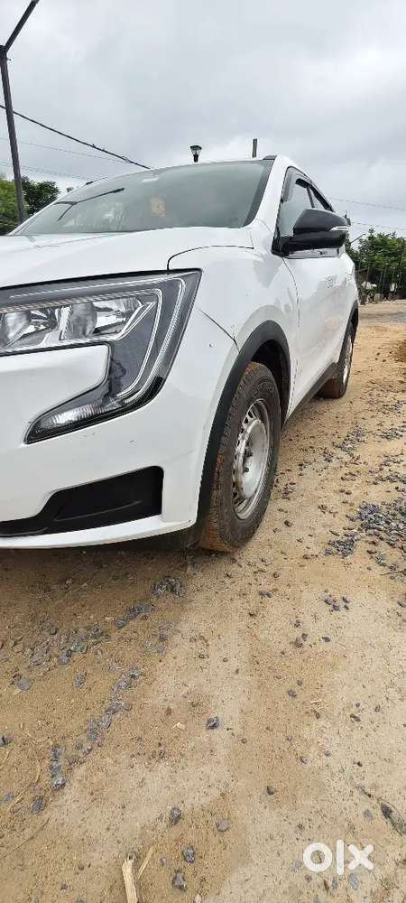 Mahindra Xuv700 Petrol 2024