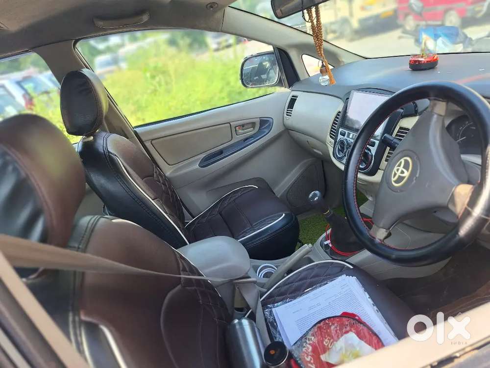 Toyota Innova 2010 Second-hand Car