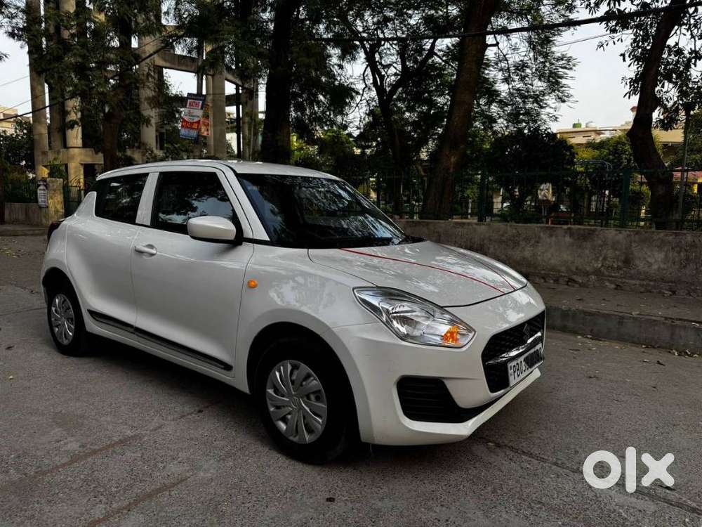 Maruti Suzuki Swift 1.2 Lxi (o), 2022, Petrol