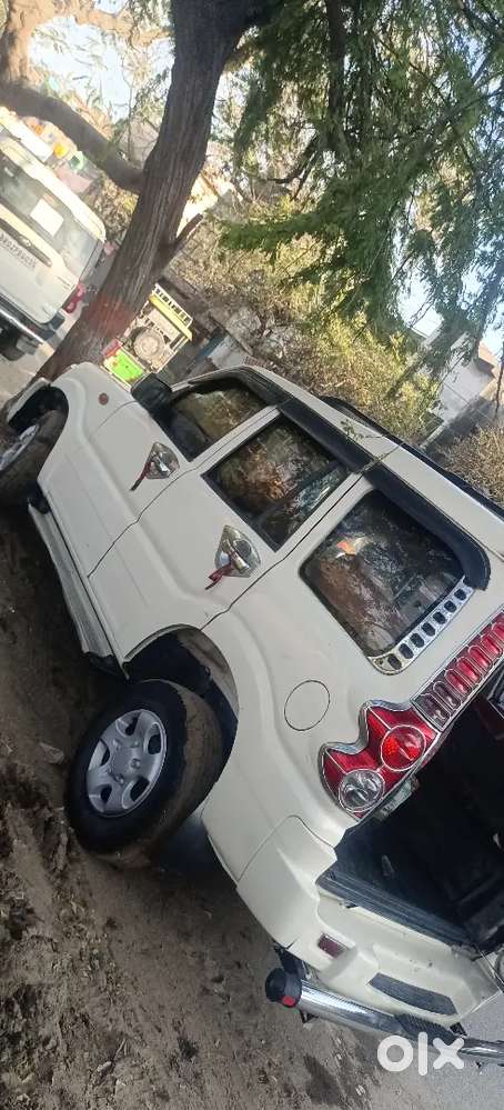 Mahindra Scorpio Classic 2013 Diesel 110000 Km Driven