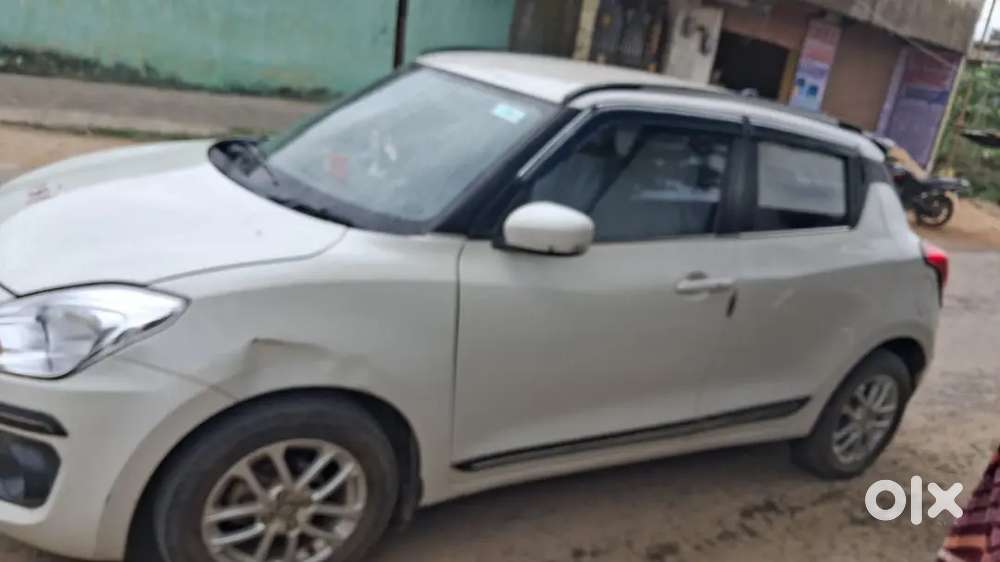 Maruti Suzuki New-gen Swift 2018 Petrol 90124 Km Driven