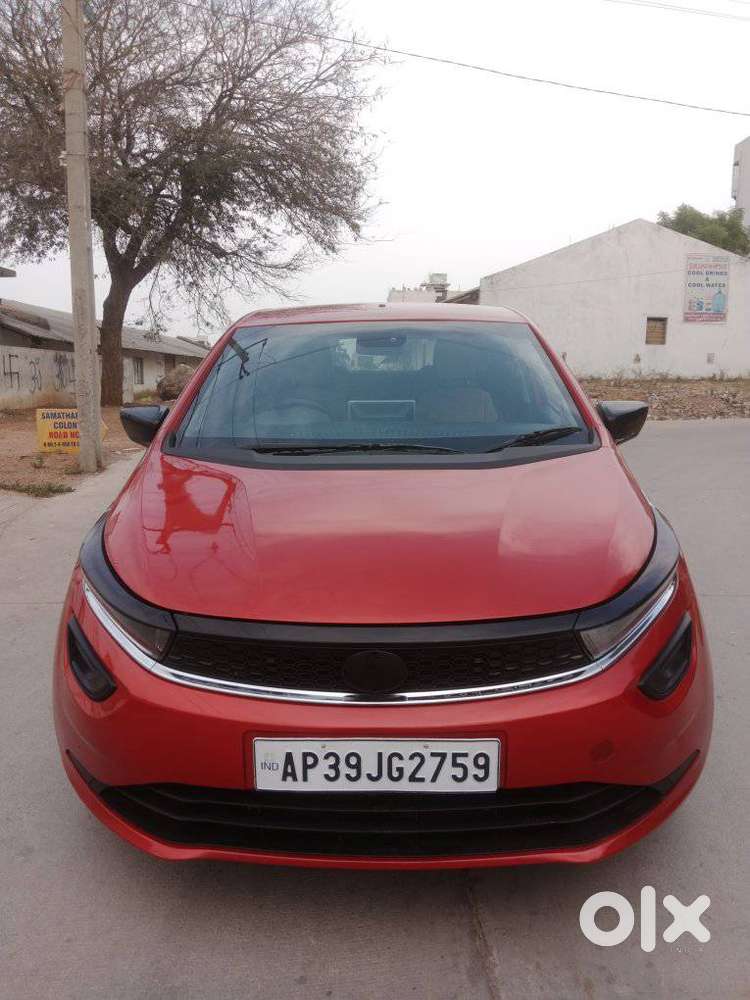 Tata Altroz 1.2 Xe, 2021, Petrol