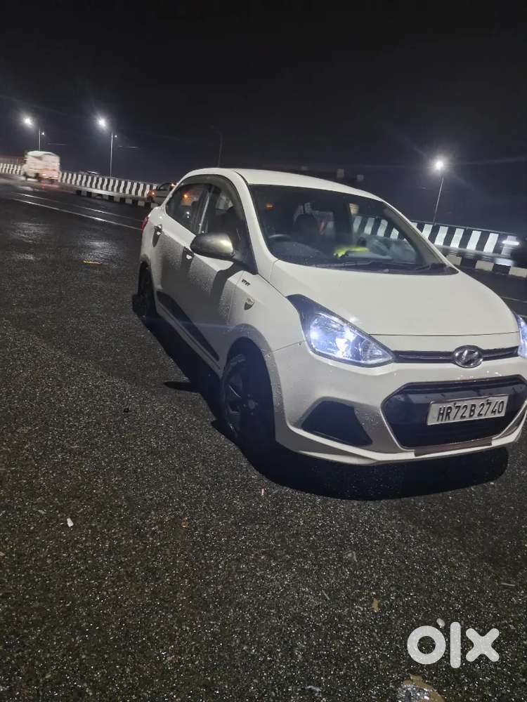 Petrol + Cng.  White Xcent With Complete Document Good Tyre Condition