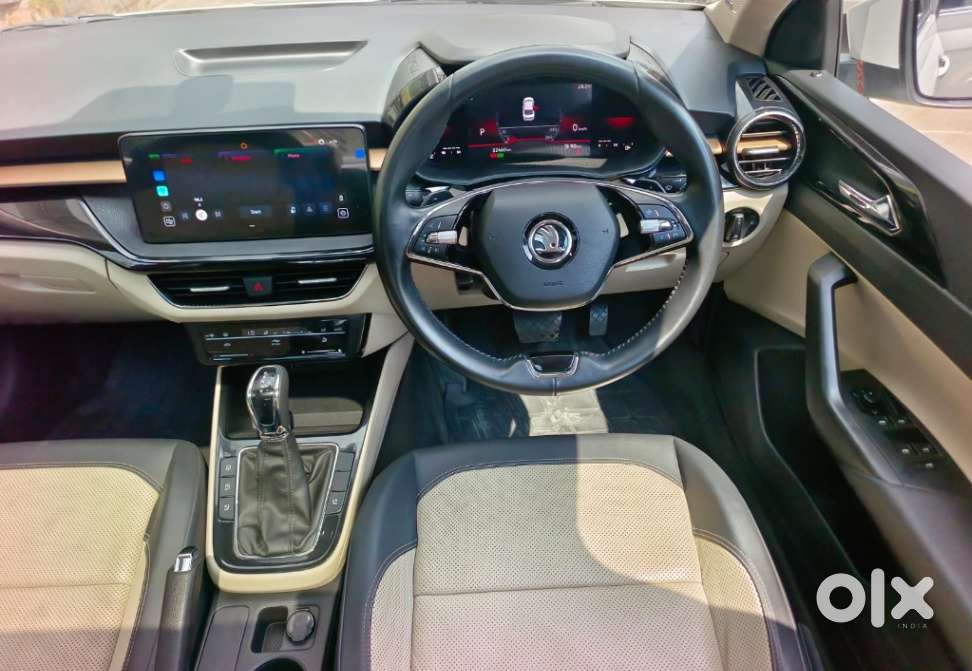 Skoda Slavia 1.0 Tsi Style At, 2022, Petrol