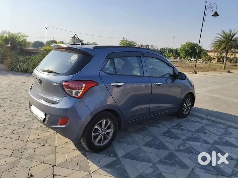 Hyundai Grand I10 Nov 2014 Top Model Push Button Start