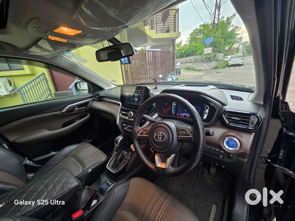 For Sale – 2025 Toyota Urban Cruiser Hyryder G Hybrid Top Model