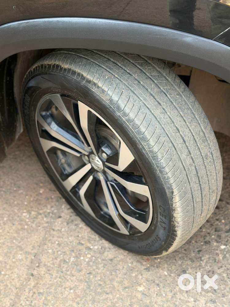 Mg Hector Plus Savvy Pro 1.5 Turbo Petrol Cvt 6 Str, 2023, Petrol