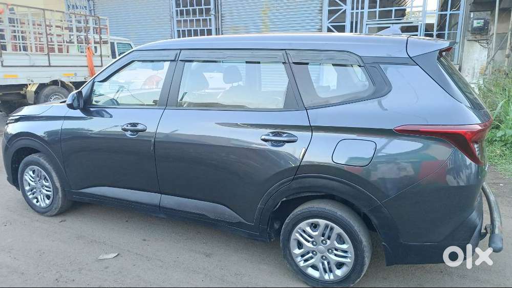 Kia Carens 1.5 Premium 2024