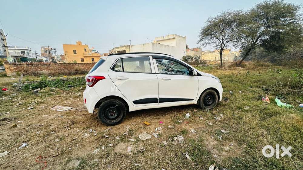 2016 Hyundai Petrol Manual With 70000 Km