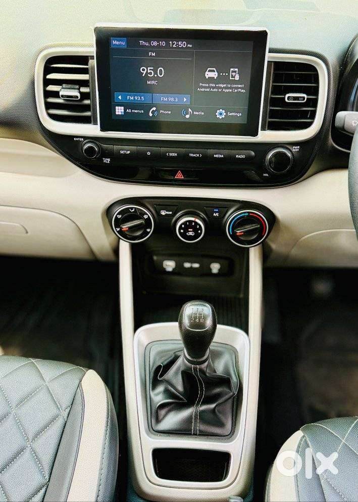 Hyundai Venue S 1.2 Petrol, 2024, Petrol