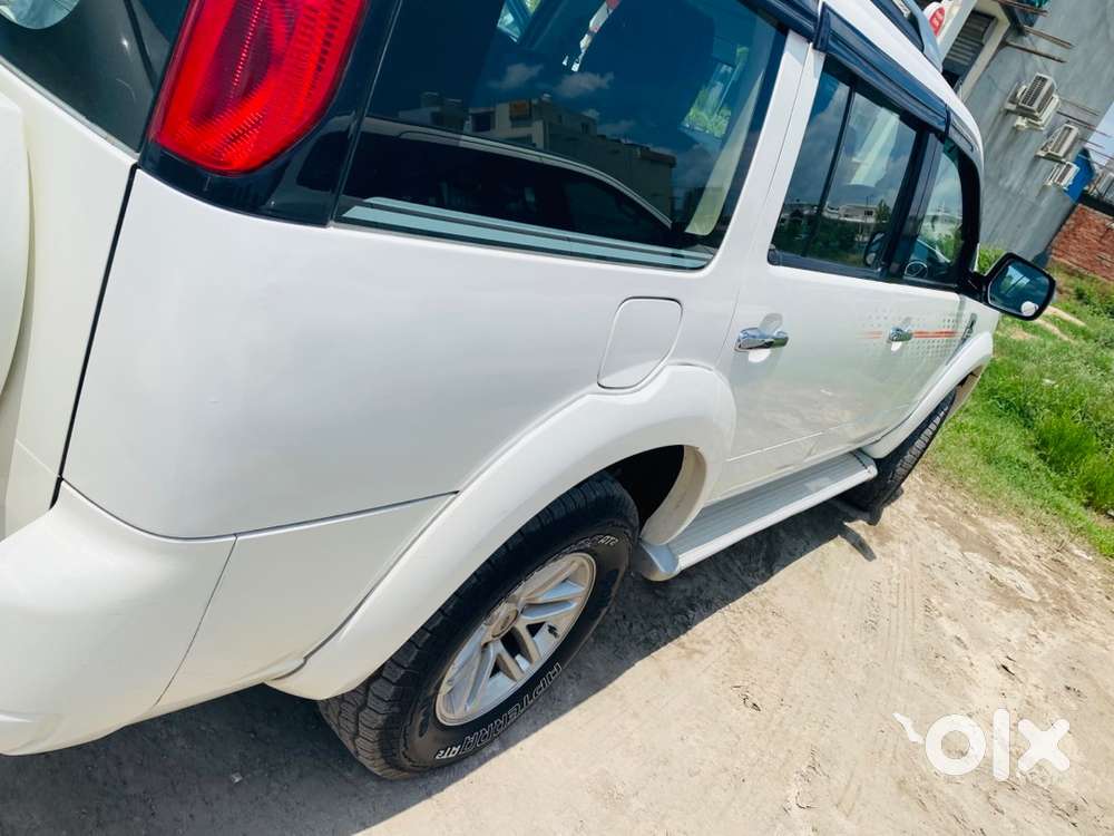 Ford Endeavour Diesel 2011