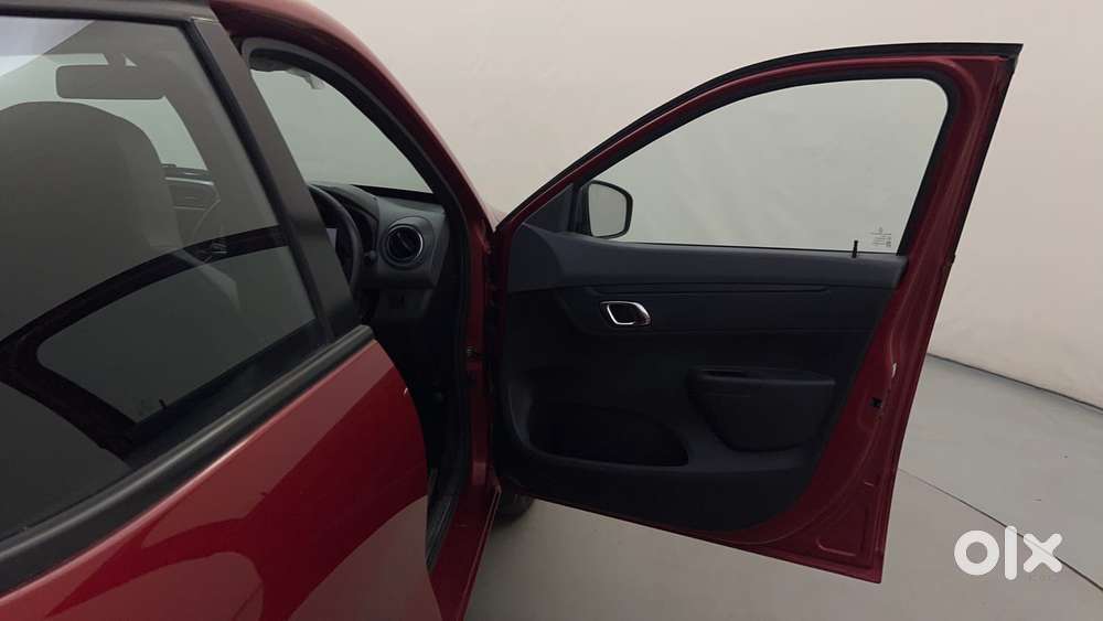 Renault Kwid 2019-ongoing 1.0 Rxt Amt (o), 2020, Petrol